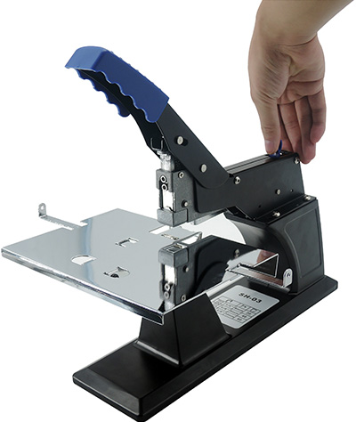 What is the benefits of Desktop Heavy Duty Stapler